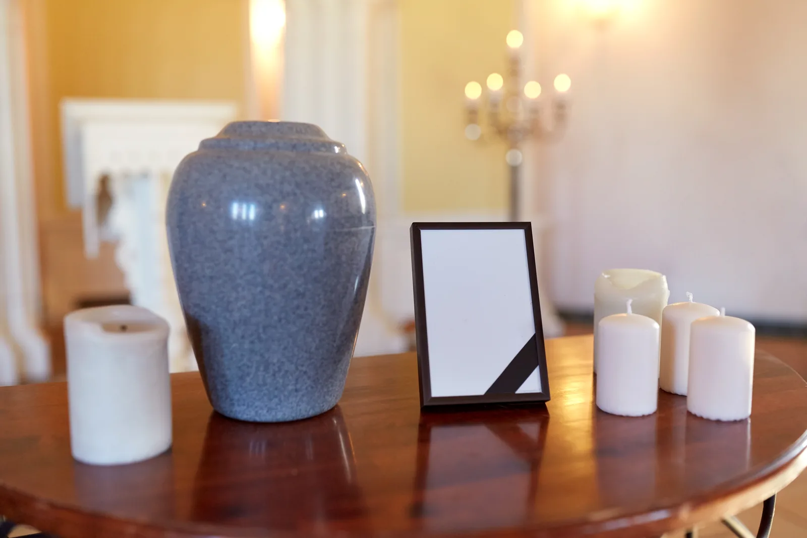 12 Meaningful Things to Do With Your Pet's Ashes
